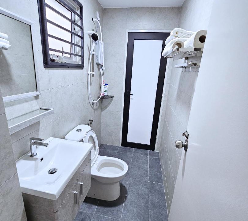 Photo of Bathroom in Daerah Kulai