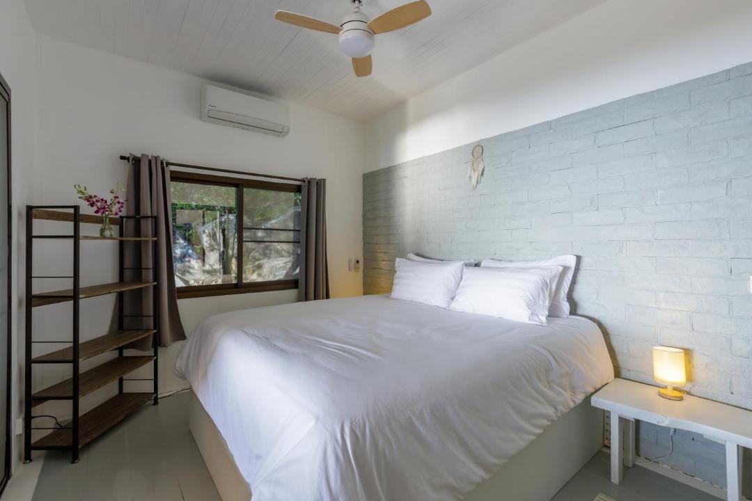 Photo of Bedroom in Haad Yao