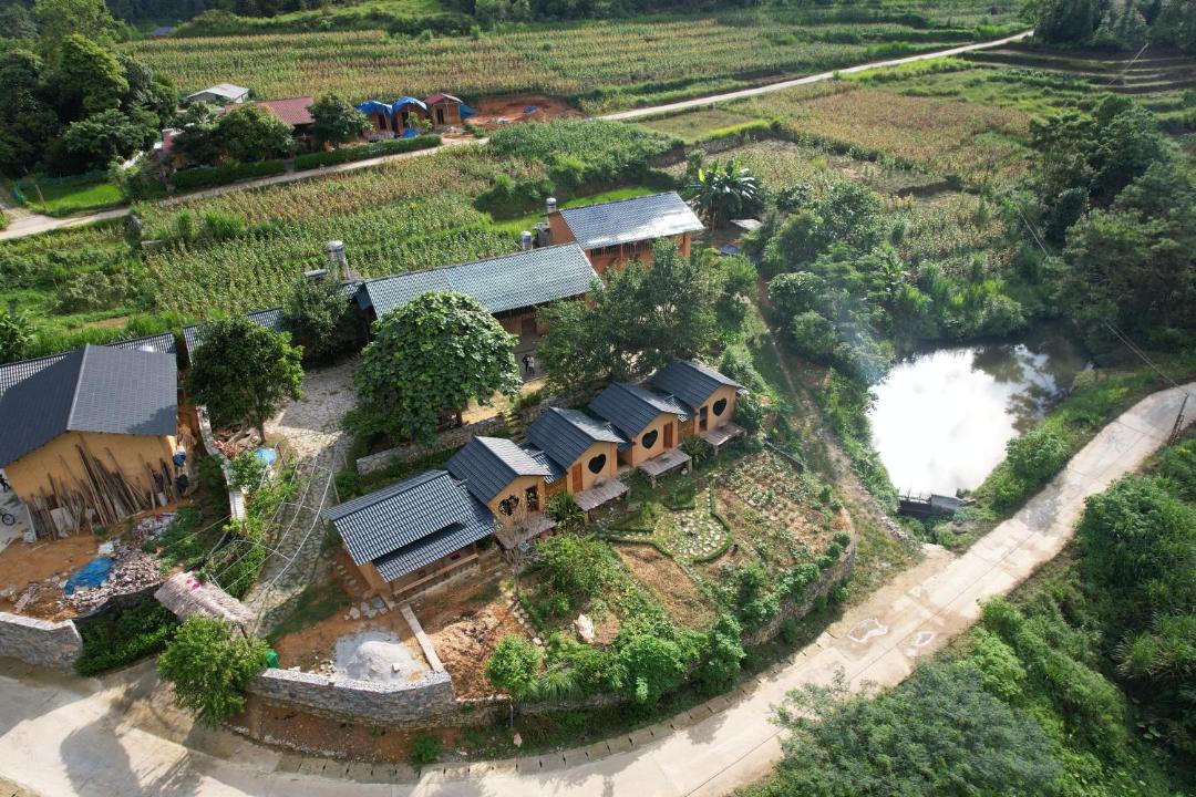Photo of Others in Quan Ba