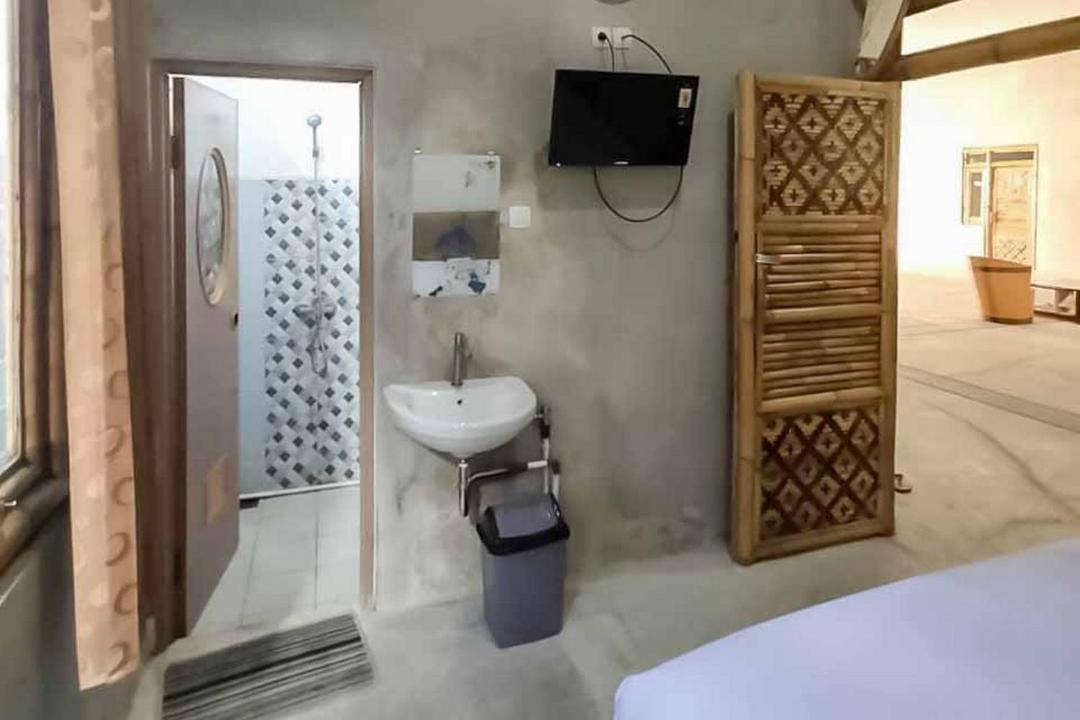 Photo of Bathroom in Rendeh