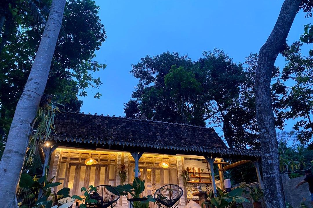 Photo of Buildings in Bangunjiwo