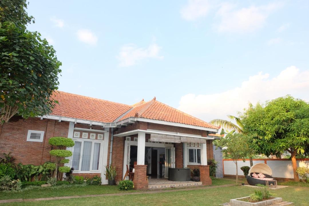 Photo of Others in Tahunan