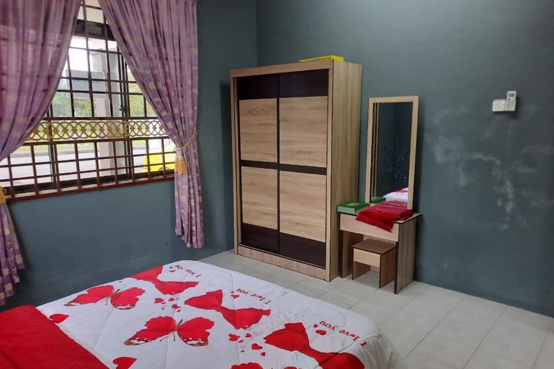 Photo of Bedroom in Kampung Tohor