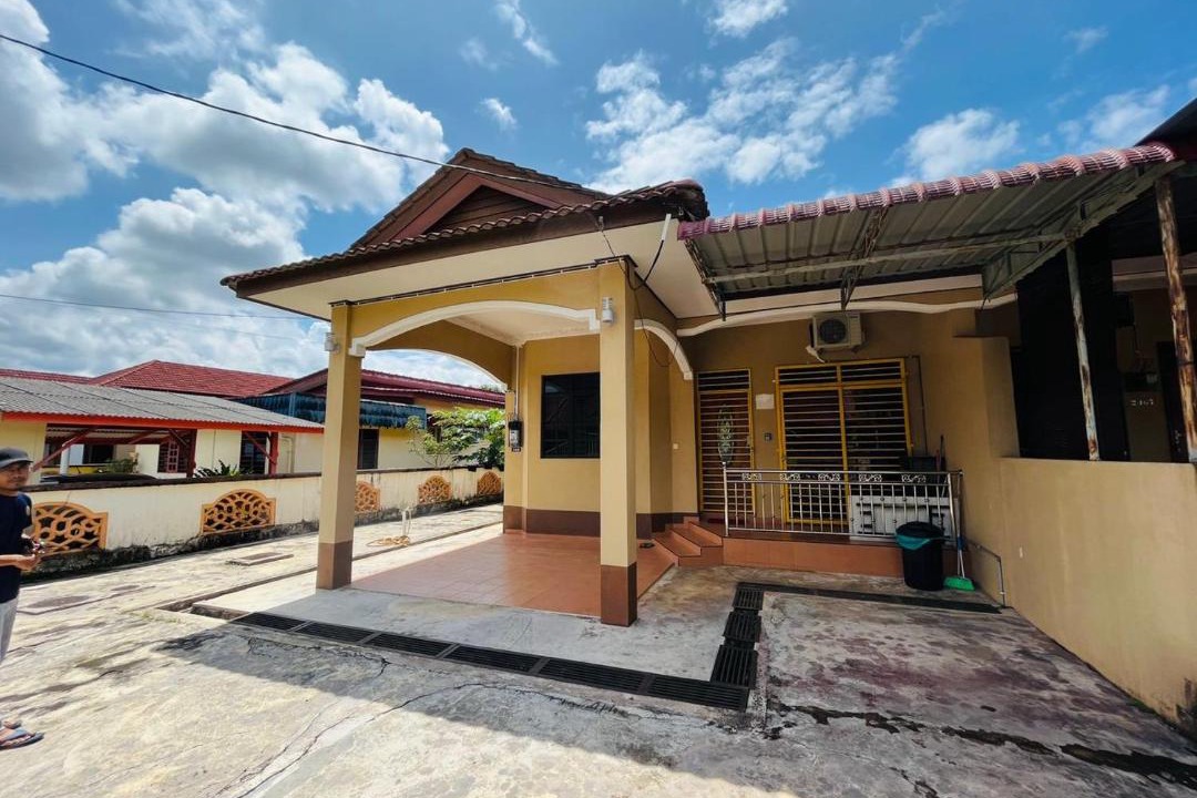 Photo of Buildings in Kampung Kepong
