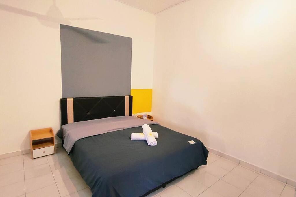 Photo of Bedroom in Daerah Kulai