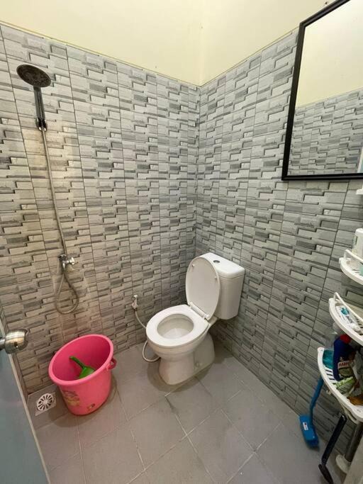 Photo of Bathroom in Dinoyo
