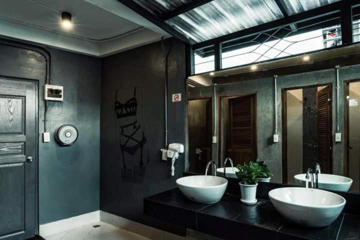 Photo of Bathroom in Thapae