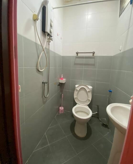 Photo of Bathroom in Kampung Lubuk Buaya
