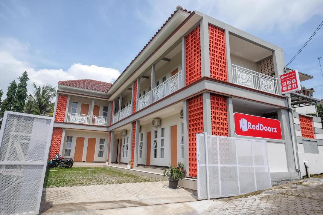 Photo of Buildings in Magelang