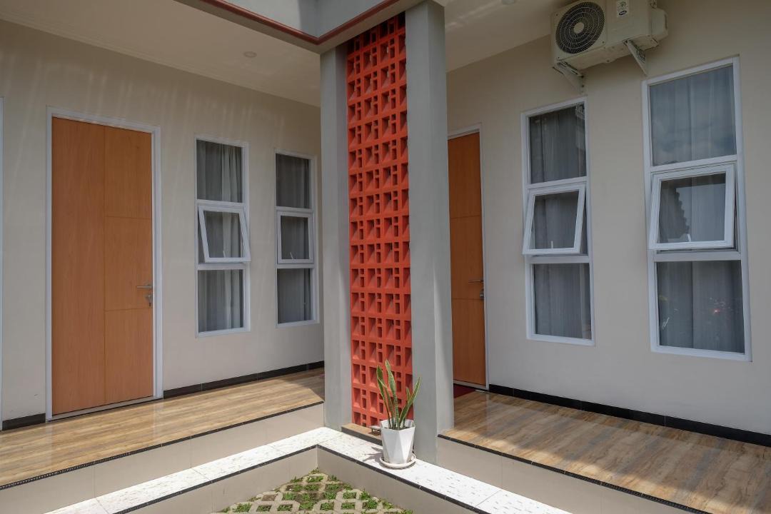 Photo of Buildings in Magelang