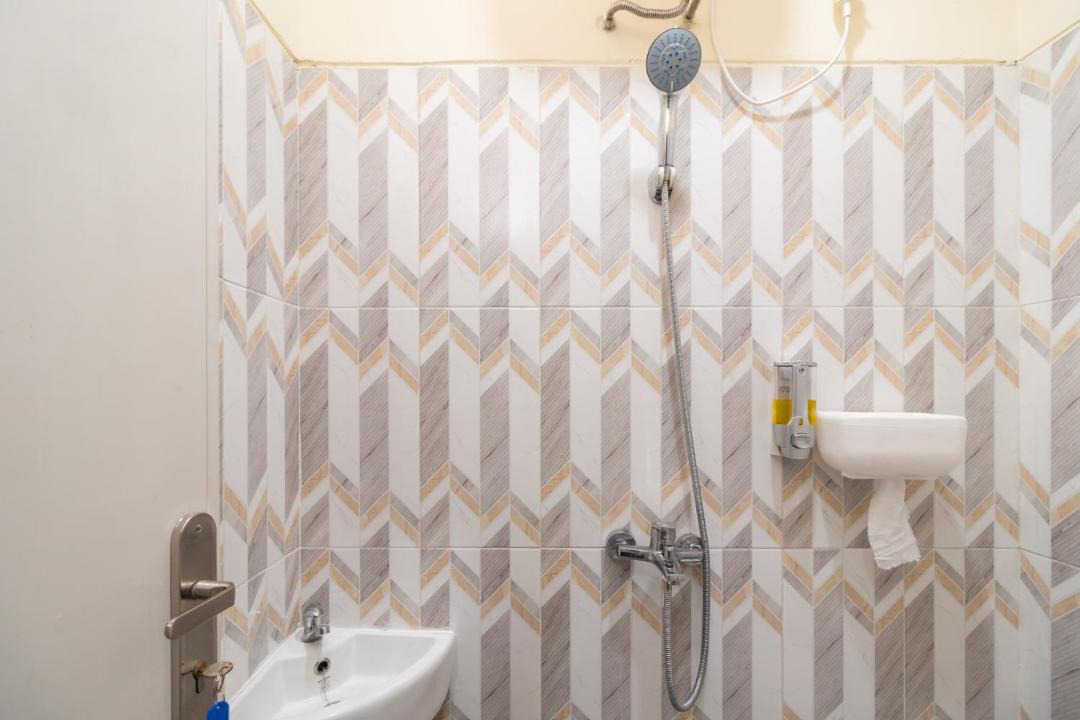 Photo of Bathroom in Kemanggisan