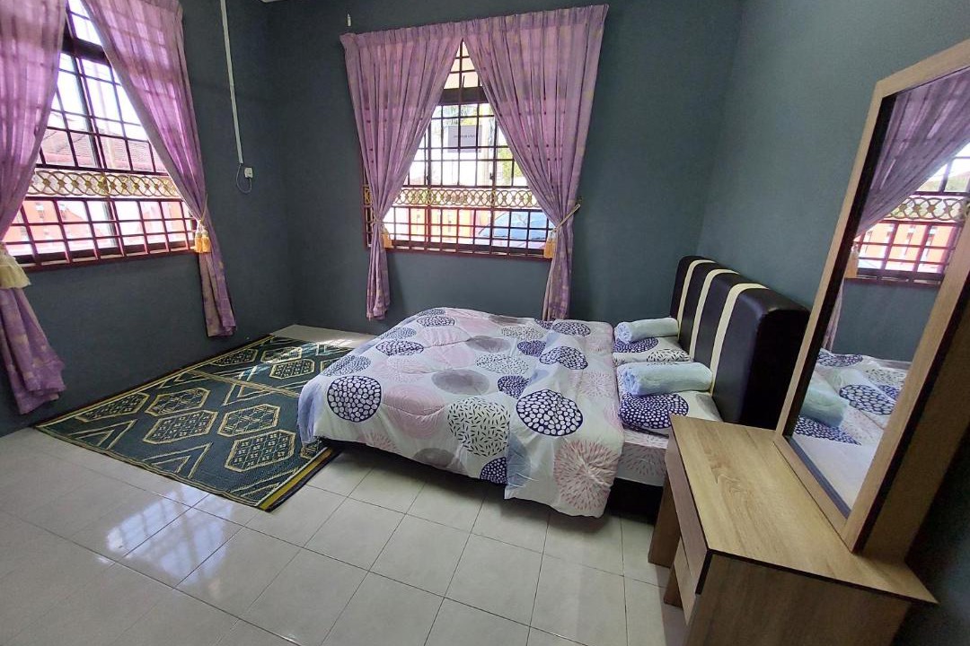 Photo of Bedroom in Kampung Tohor