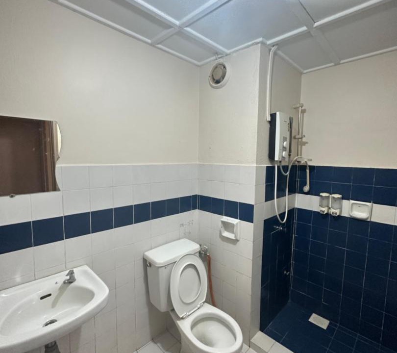 Photo of Bathroom in Baharu