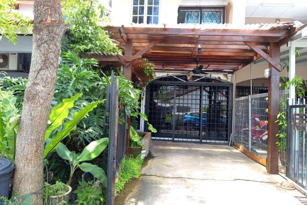 Photo of Patio Balcony in Taman Seri Gombak
