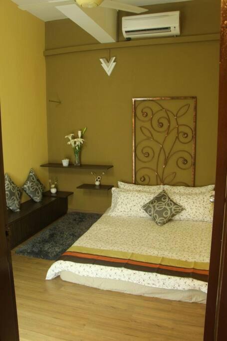 Photo of Bedroom in Durian Sebatang