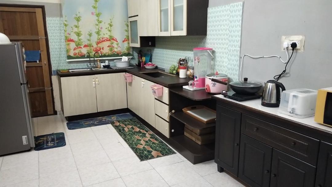 Photo of Kitchen in Parit Raja