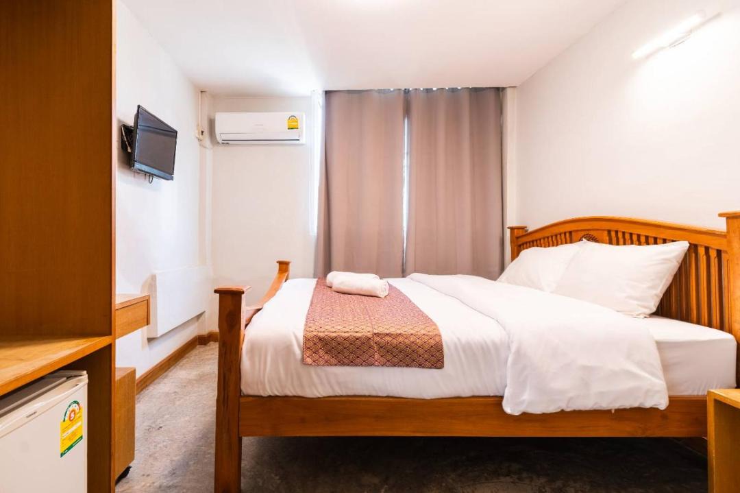 Photo of Bedroom in Chana Songkhram