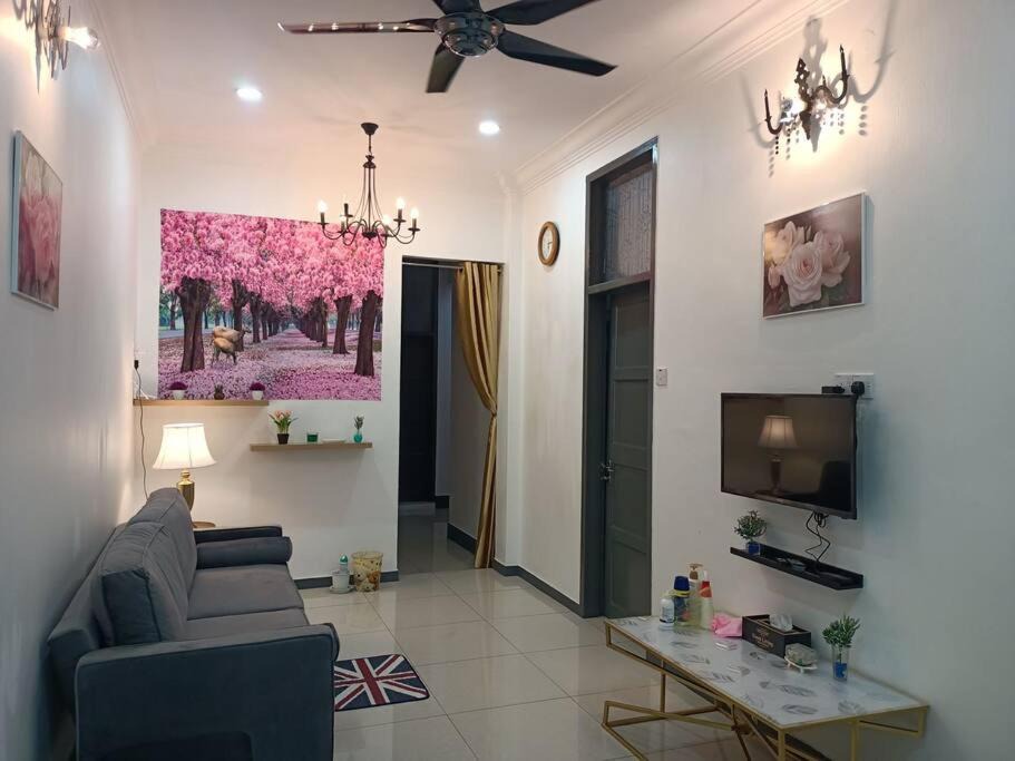 Photo of Livingroom in Taman Canning