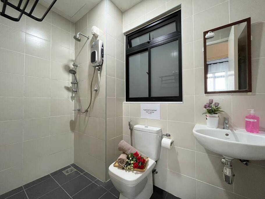 Photo of Bathroom in Medini