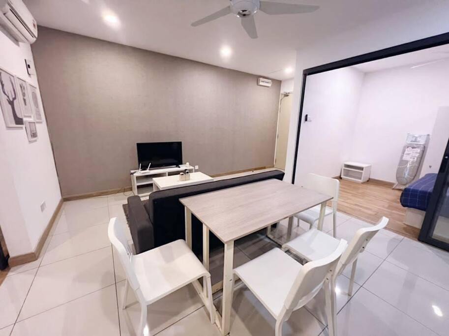 Photo of Livingroom in Kampung Kerinchi