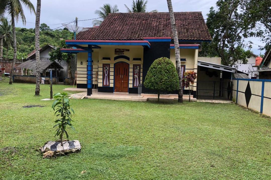Photo of Buildings in Batu Karas
