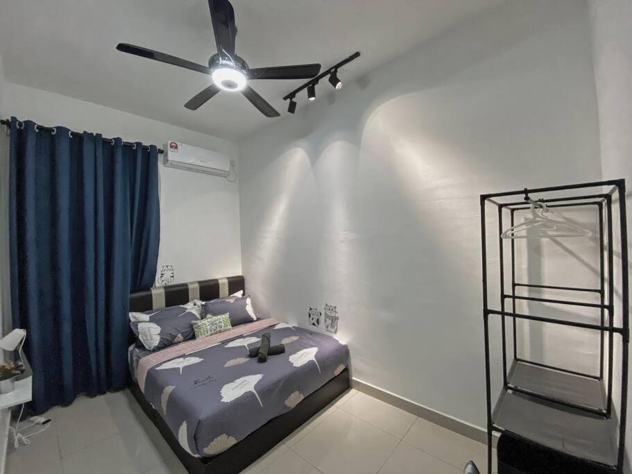 Photo of Bedroom in Bandar Penawar