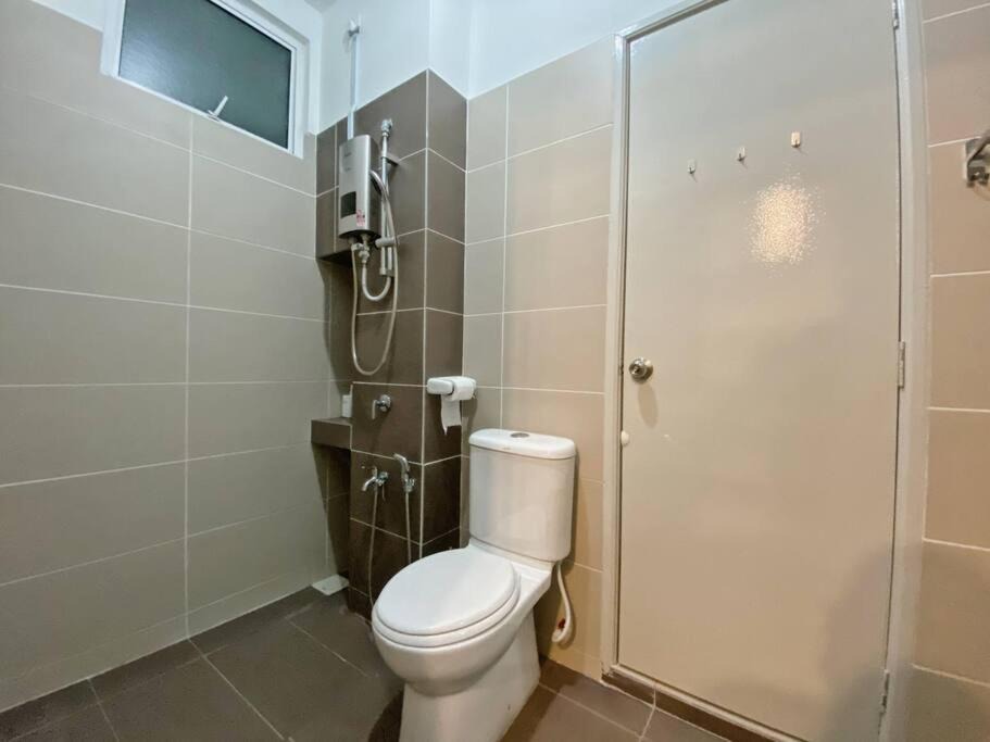 Photo of Bathroom in Bandar Penawar