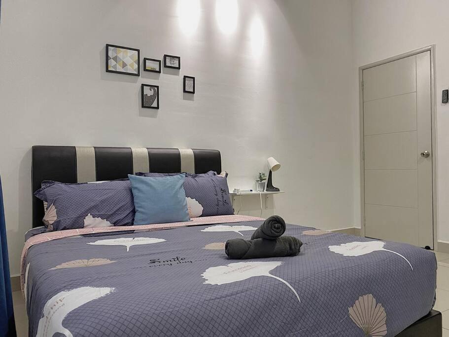 Photo of Bedroom in Bandar Penawar