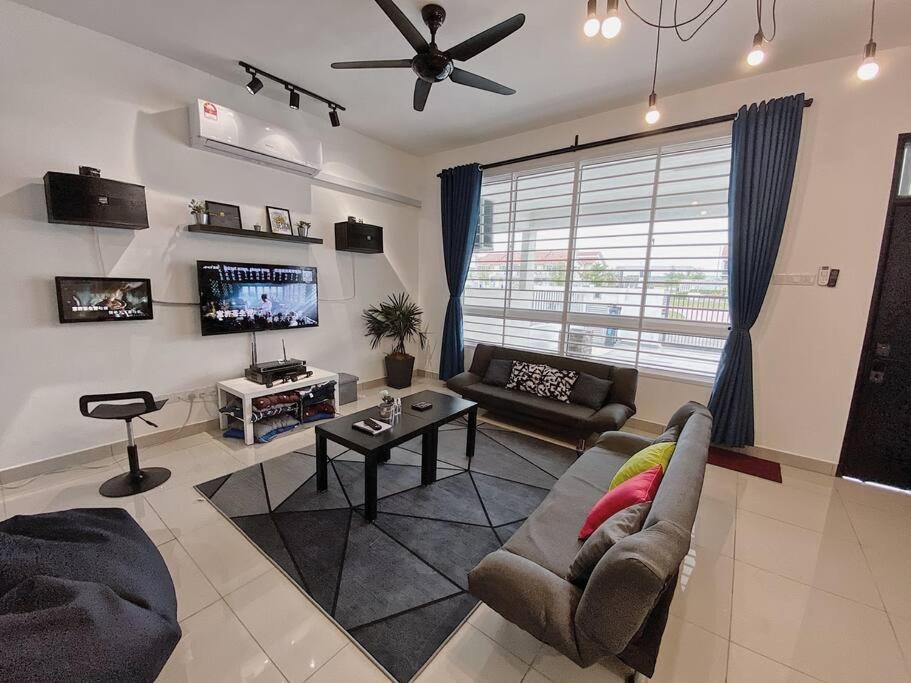 Photo of Livingroom in Bandar Penawar