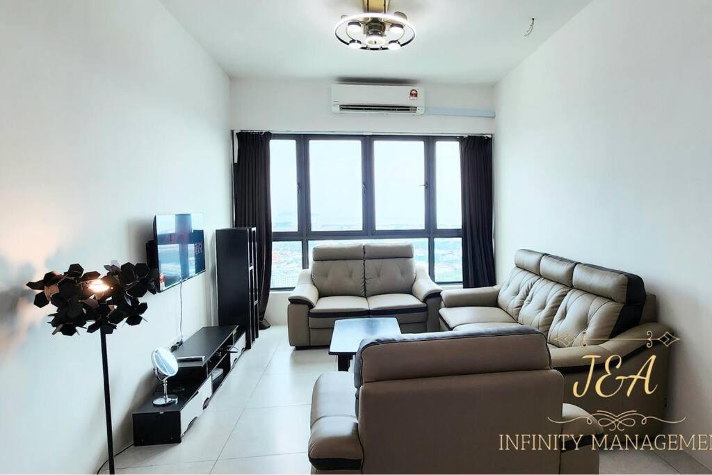 Photo of Livingroom in Jalan Baharu