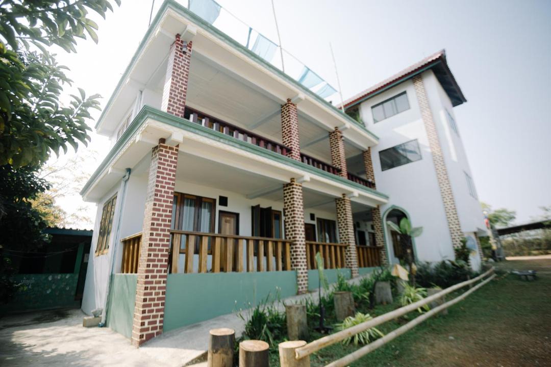 Photo of Others in Phoun Hin Boun