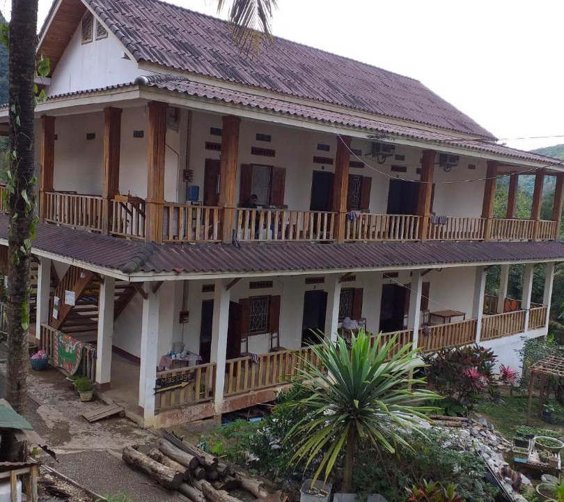 Photo of Buildings in Nong Khiaw