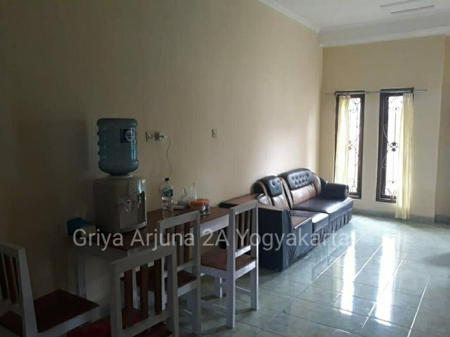 Photo of Livingroom in Wirobrajan