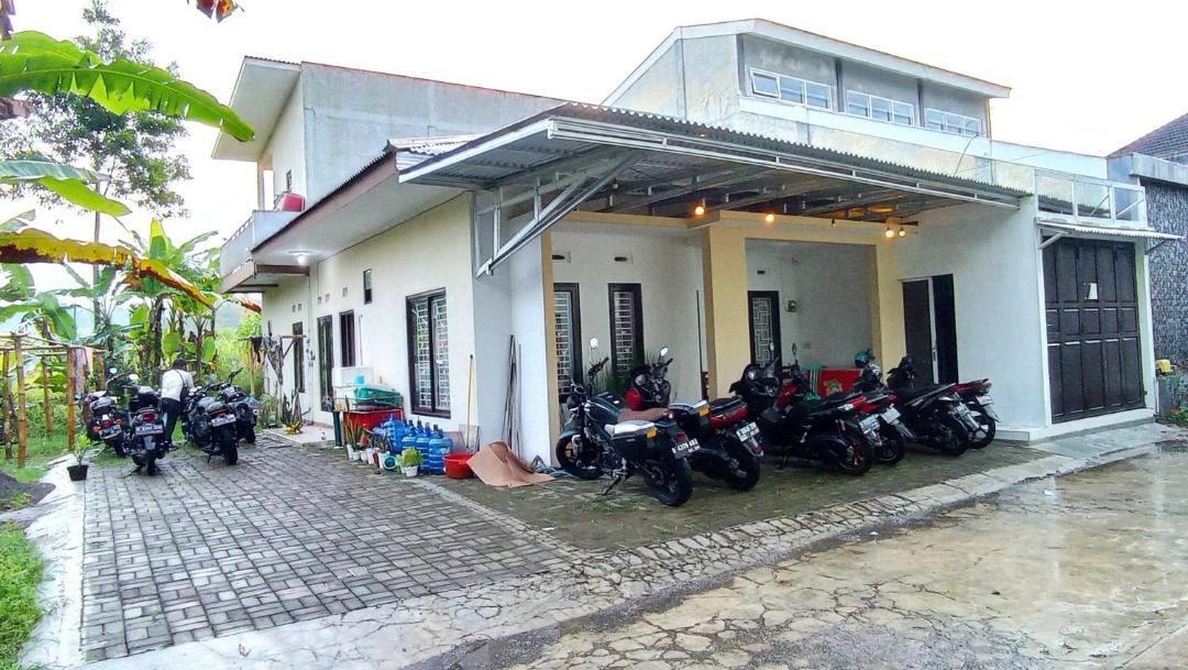 Photo of Buildings in Wonosobo