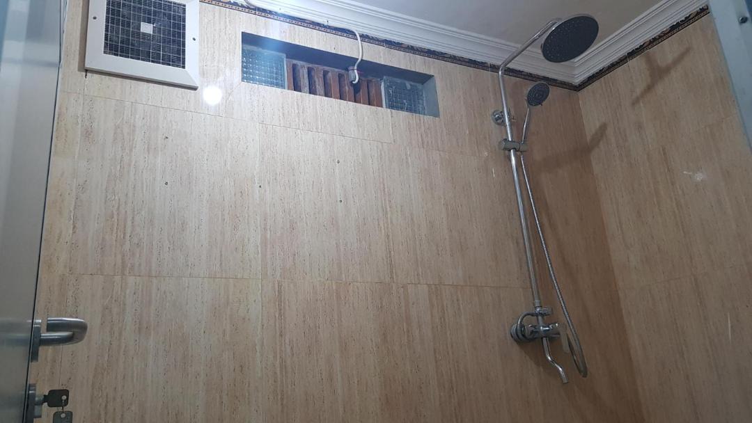 Photo of Bathroom in Ende