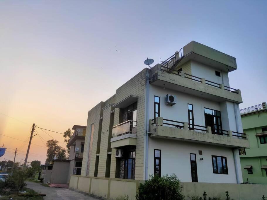 Photo of Buildings in Dehradun