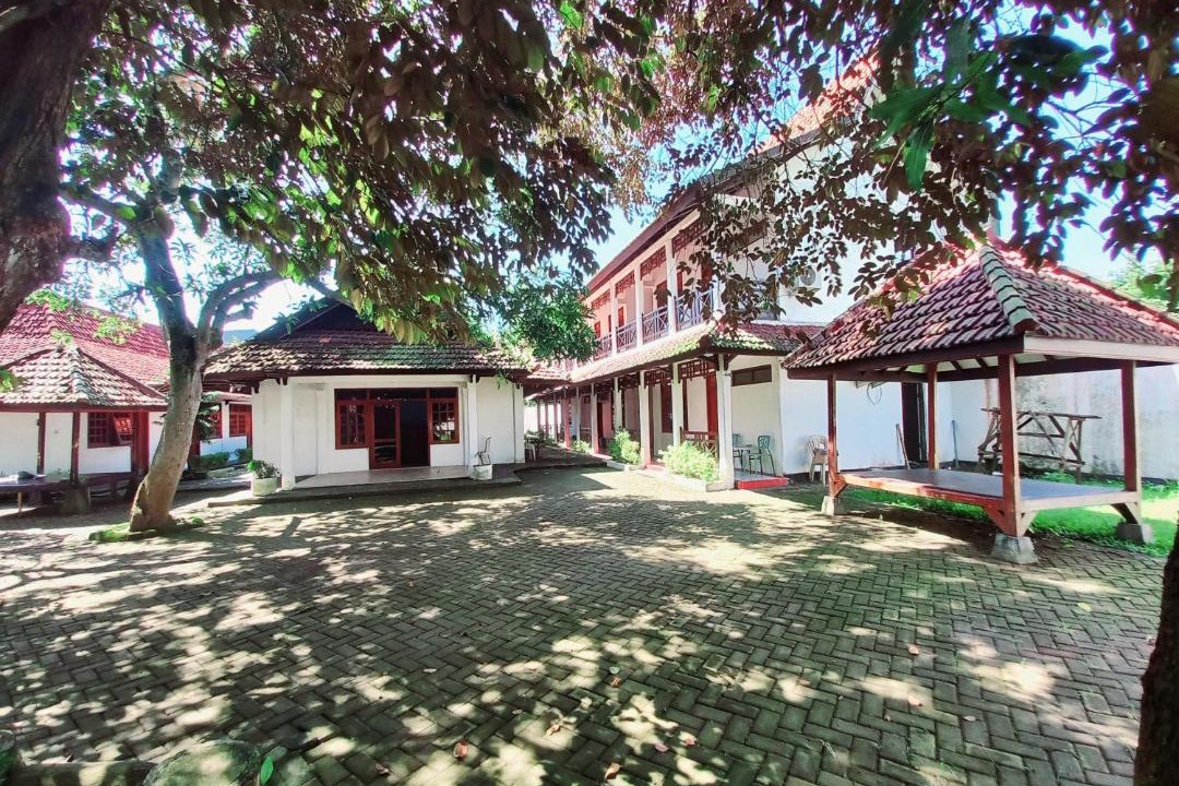 Photo of Buildings in Bangkalan