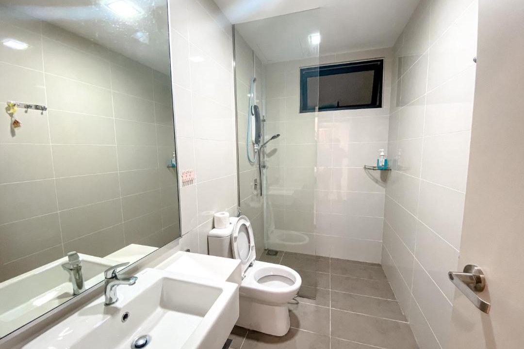 Photo of Bathroom in Central District