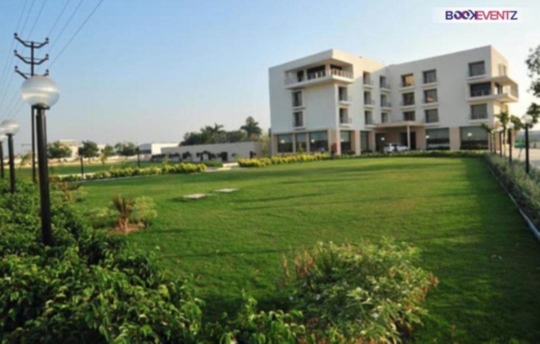 Photo of Buildings in Sanand