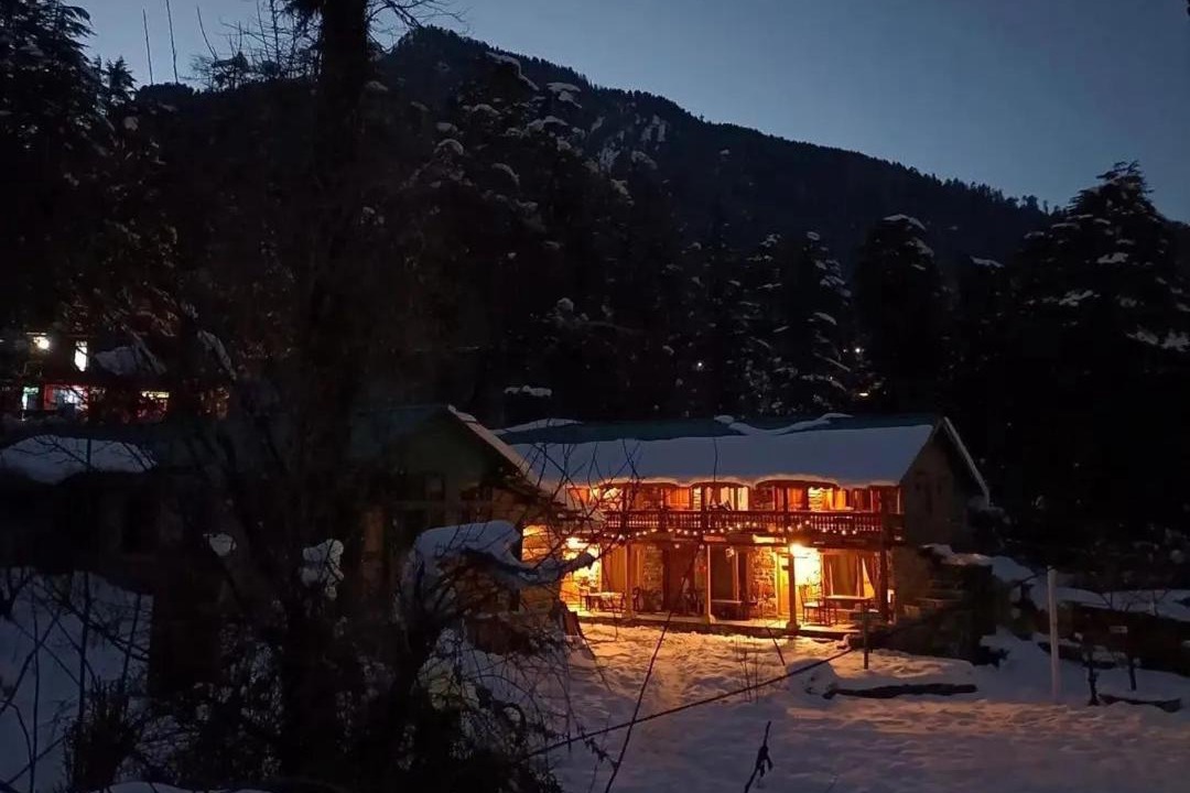 Photo of Buildings in Old Manali