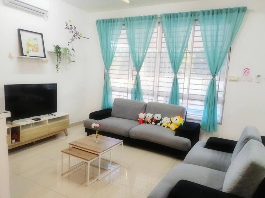 Photo of Livingroom in Bandar Penawar