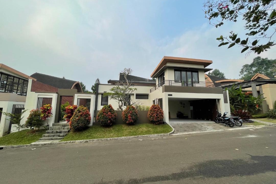 Photo of Buildings in Ciawi