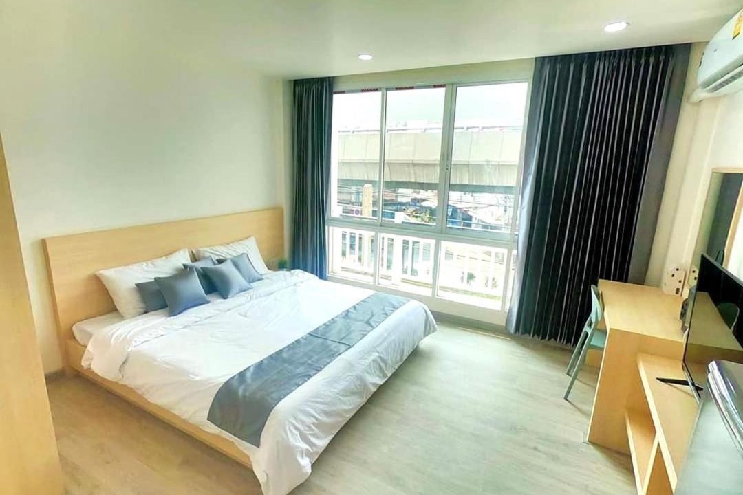Photo of Bedroom in Bang Khun Phrom