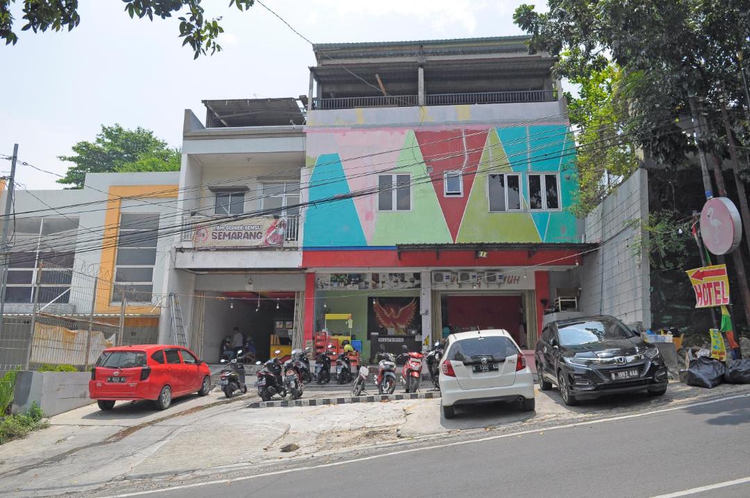 Photo of Buildings in West Semarang