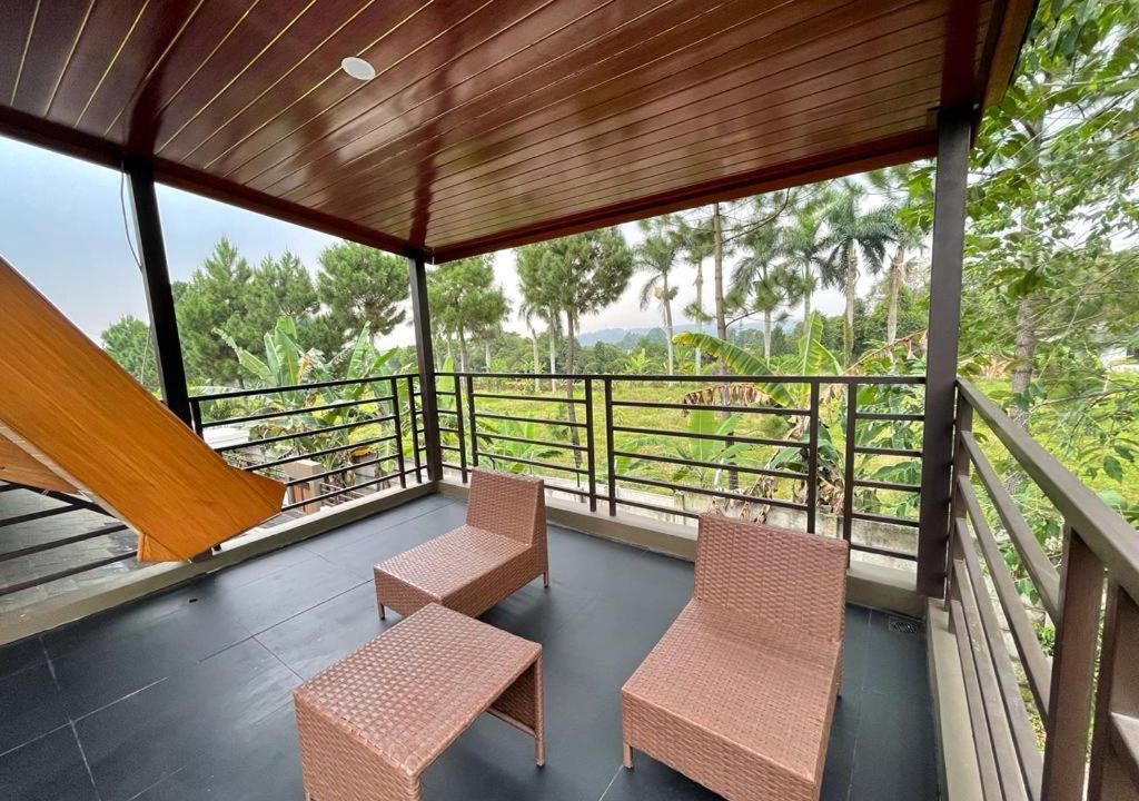 Photo of Patio Balcony in Ciawi