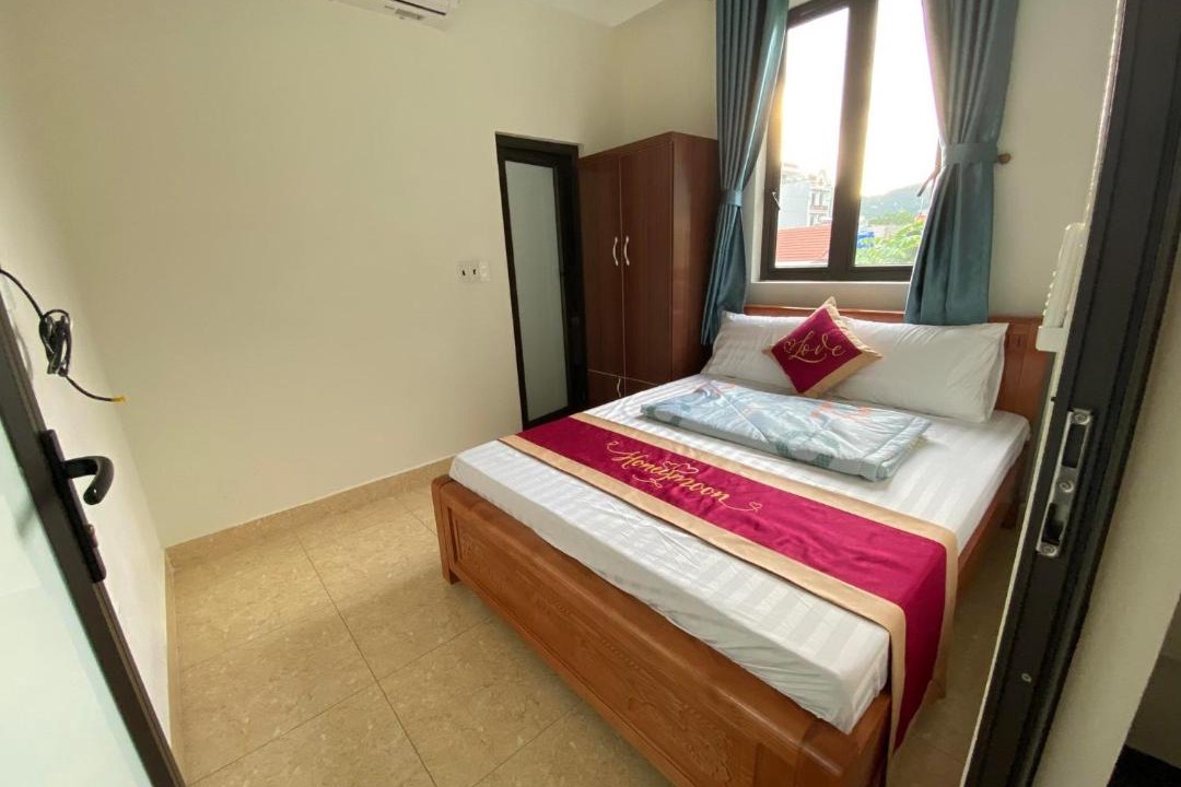 Photo of Bedroom in Cat Ba
