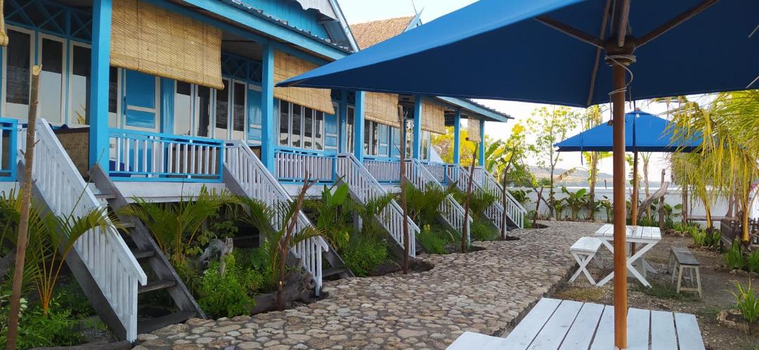 Photo of Buildings in Moyo