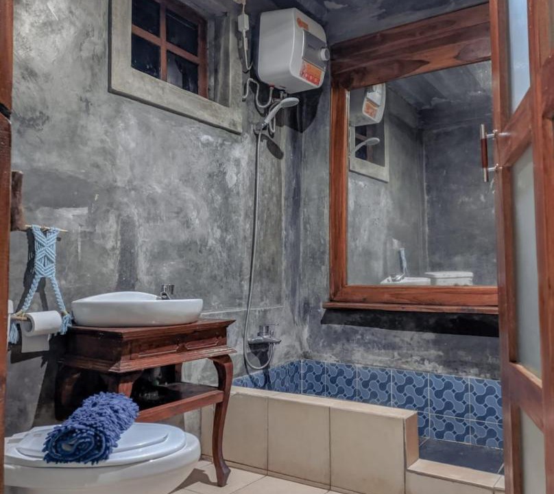 Photo of Bathroom in Terong