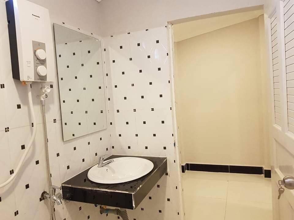 Photo of Bathroom in Traeuy Kaoh