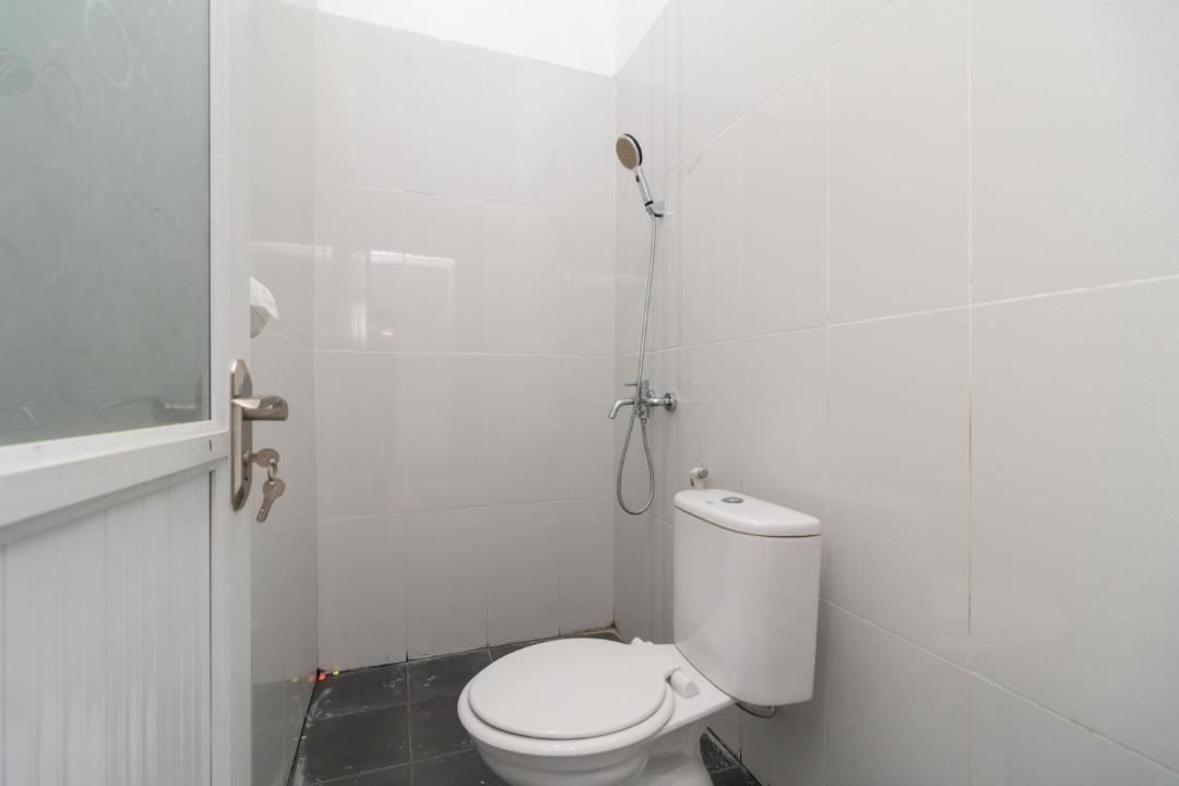 Photo of Bathroom in Rajabasa